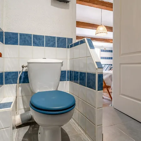 Les Fees Du Gard - Lutin Holiday home *